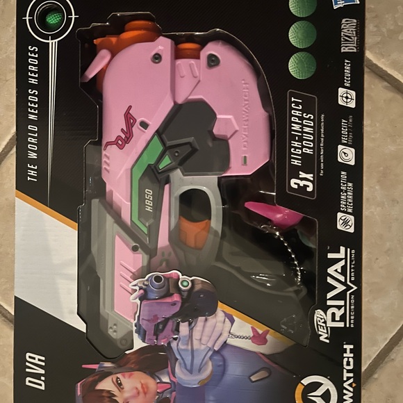 Nerf Rival Overwatch D.Va Blaster - Pink and Black - Picture 1 of 2